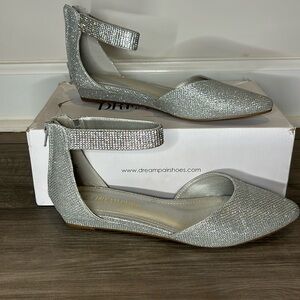 Dream Paris silver evening flats womens size 7.5